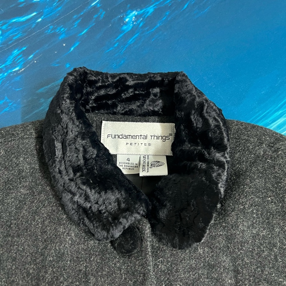 ❄️Women’s Charcoal Gray Wool-Blend Jacket with Button Front - Picture 7 of 15